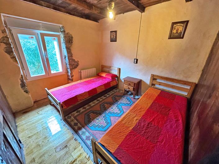 Image No.13-4 Bed Country Property for sale