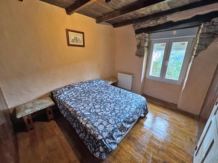 Image No.14-4 Bed Country Property for sale