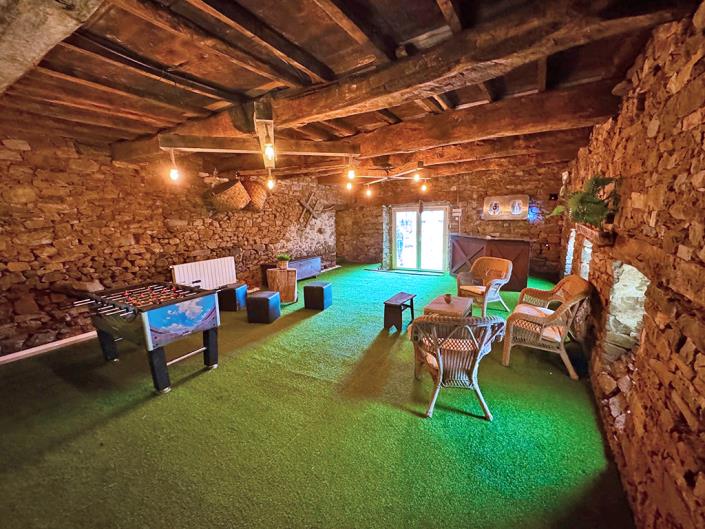 Image No.21-4 Bed Country Property for sale