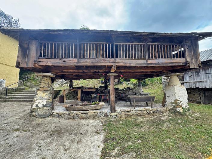 Image No.27-4 Bed Country Property for sale