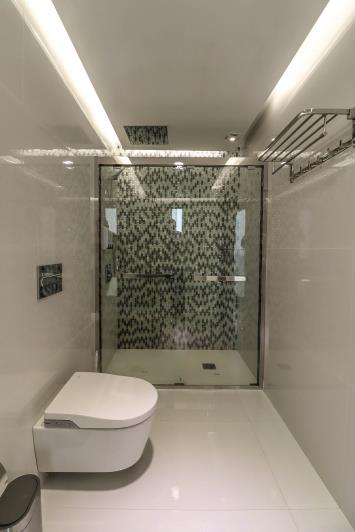 Image No.21-7 Bed Villa / Detached for sale