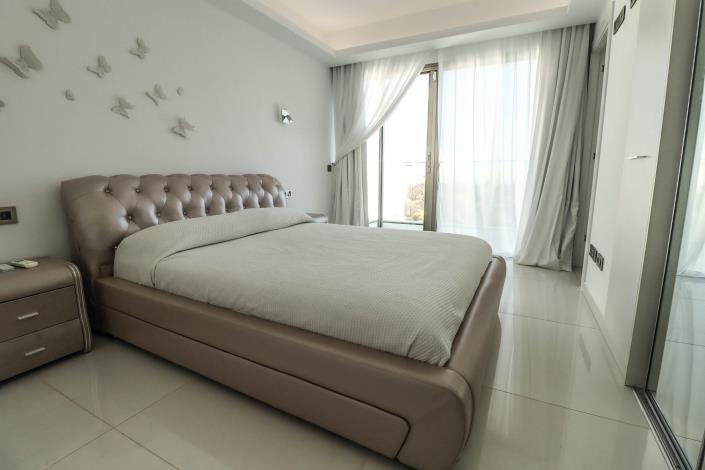 Image No.50-7 Bed Villa / Detached for sale