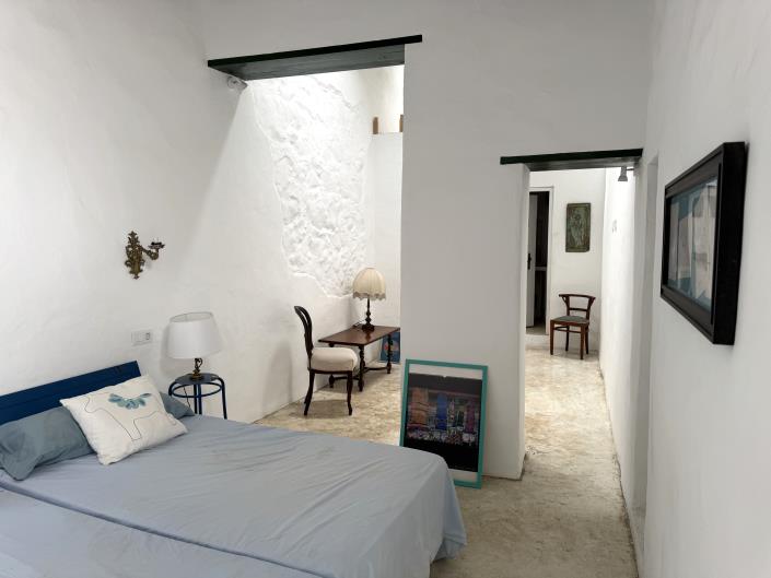 Image No.16-6 Bed Hotel for sale