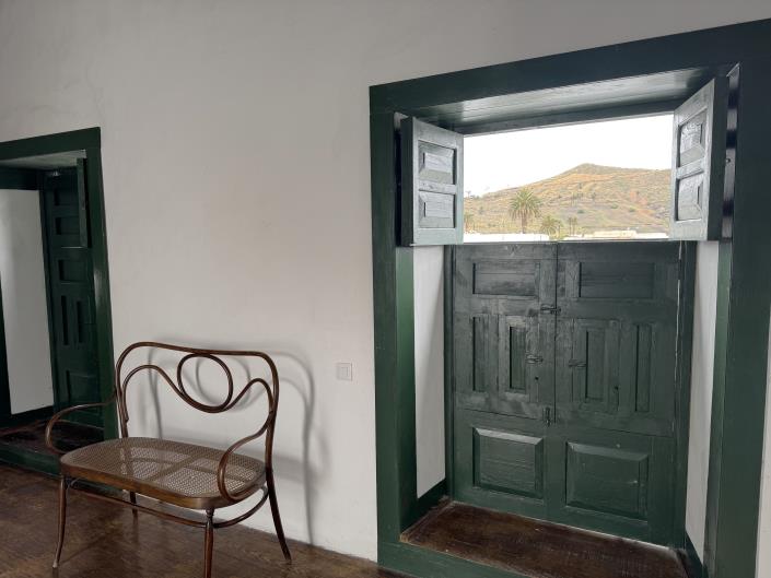 Image No.28-6 Bed Hotel for sale