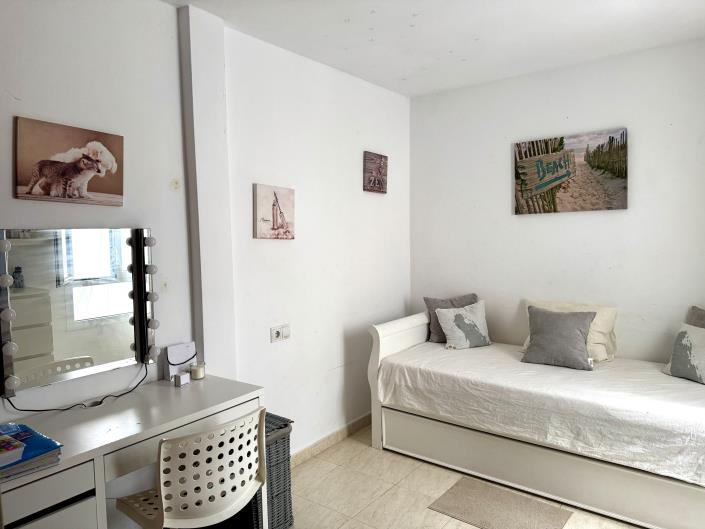 Image No.24-2 Bed Apartment for sale