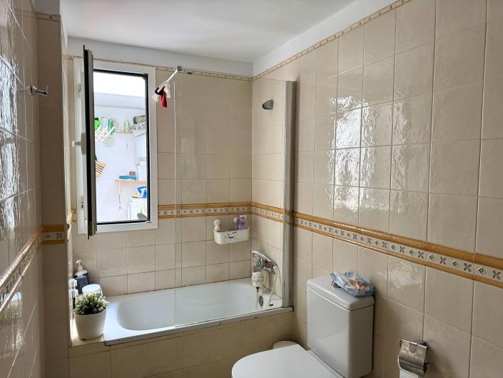 Image No.27-2 Bed Apartment for sale