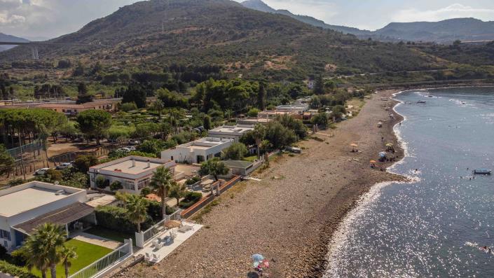 Image No.22-2 Bed Apartment for sale