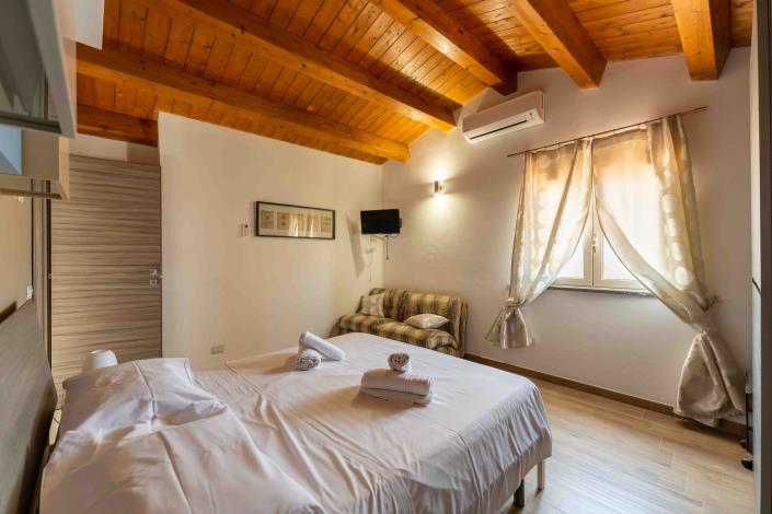 Image No.23-2 Bed Apartment for sale