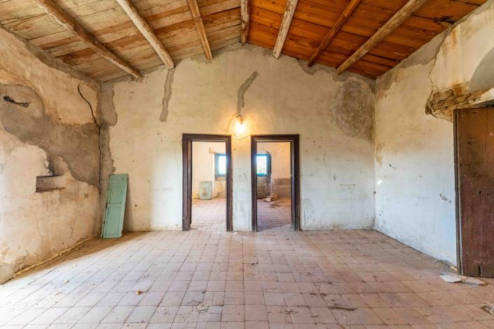 Image No.17-House for sale