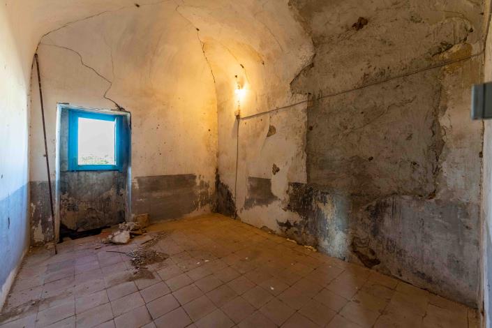 Image No.18-House for sale