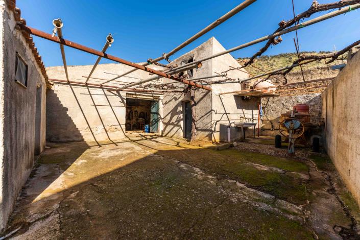 Image No.27-House for sale