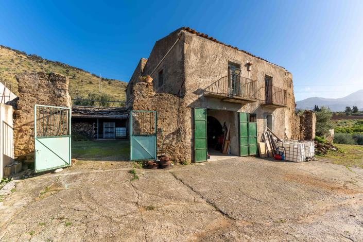 Image No.37-House for sale