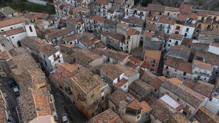 Image No.4-1 Bed House for sale