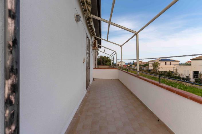 Image No.12-3 Bed Apartment for sale