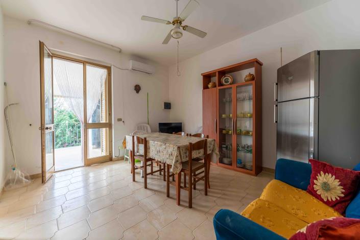 Image No.15-3 Bed Apartment for sale