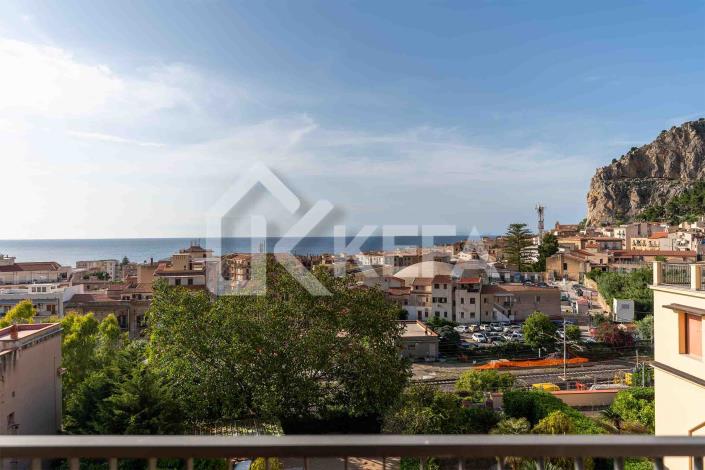 Image No.25-4 Bed Apartment for sale