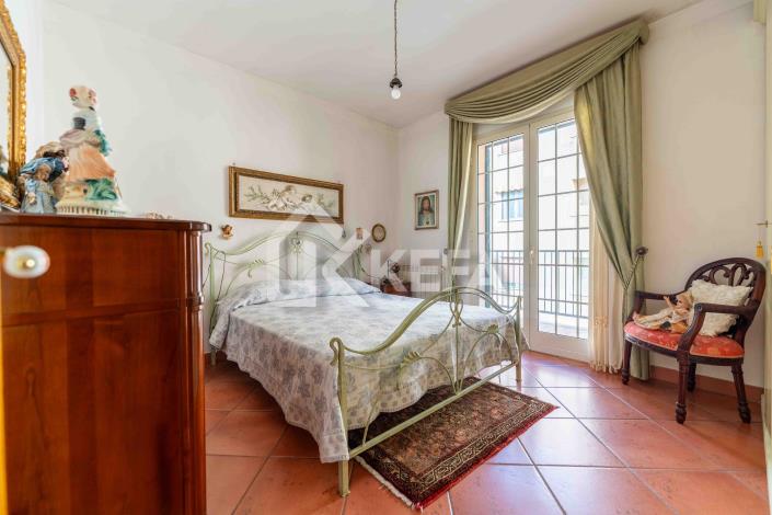 Image No.28-4 Bed Apartment for sale