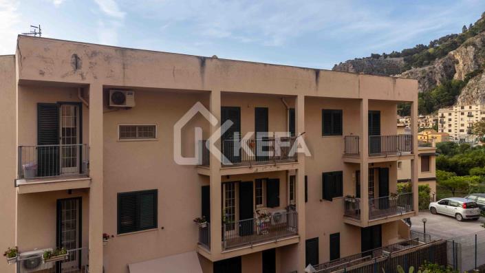 Image No.31-4 Bed Apartment for sale