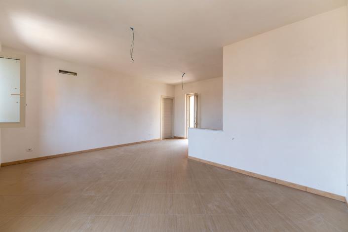 Image No.10-3 Bed Apartment for sale