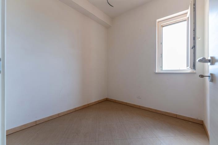 Image No.18-3 Bed Apartment for sale