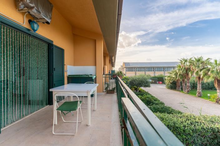 Image No.12-2 Bed Apartment for sale