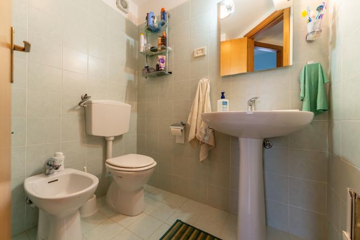 Image No.18-2 Bed Apartment for sale