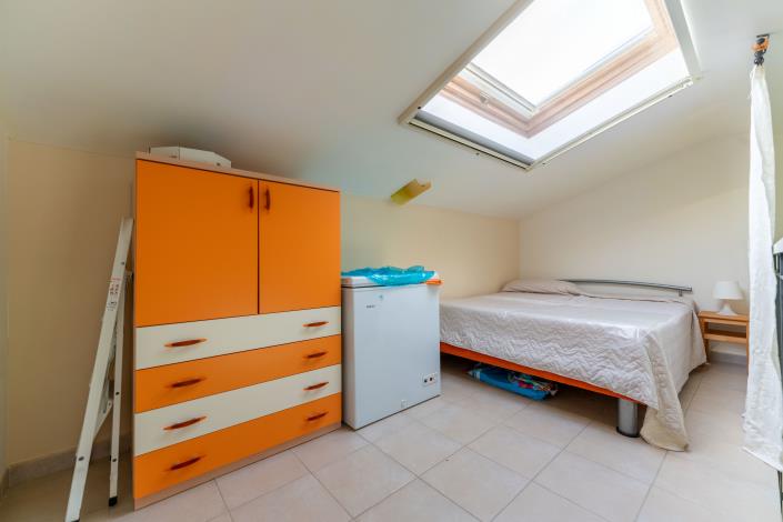 Image No.19-2 Bed Apartment for sale