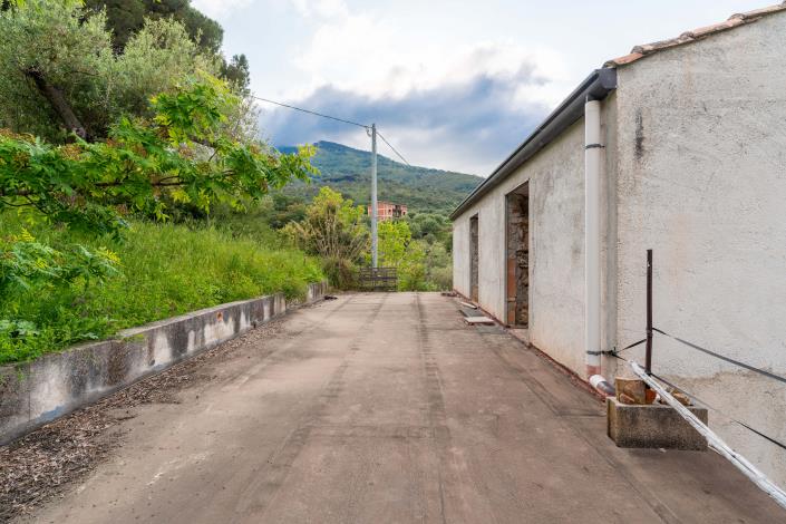 Image No.4-House for sale