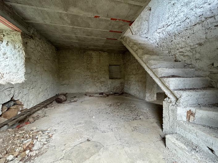 Image No.28-House for sale