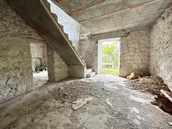 Image No.29-House for sale