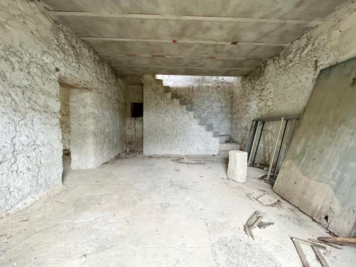 Image No.31-House for sale