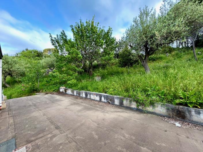 Image No.33-House for sale