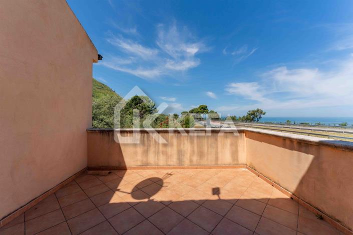 Image No.33-2 Bed Villa for sale