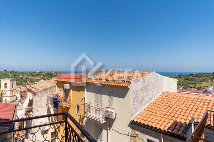 Image No.25-3 Bed Apartment for sale