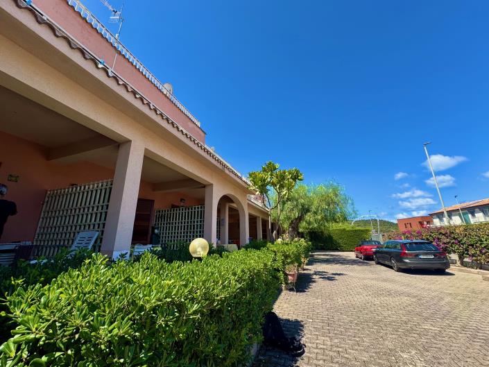 Image No.4-2 Bed Townhouse for sale