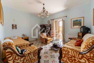 V606-terratetto-panoramico-e-caratteristo-a-Pollina-a-pochi-km-da-Cefalu--28-