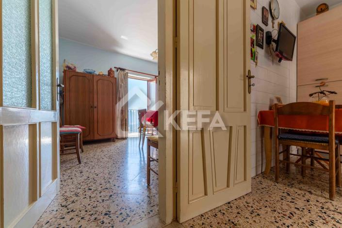 Image No.20-1 Bed Townhouse for sale