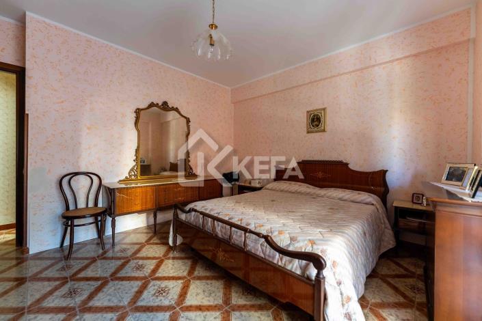 Image No.24-1 Bed Apartment for sale