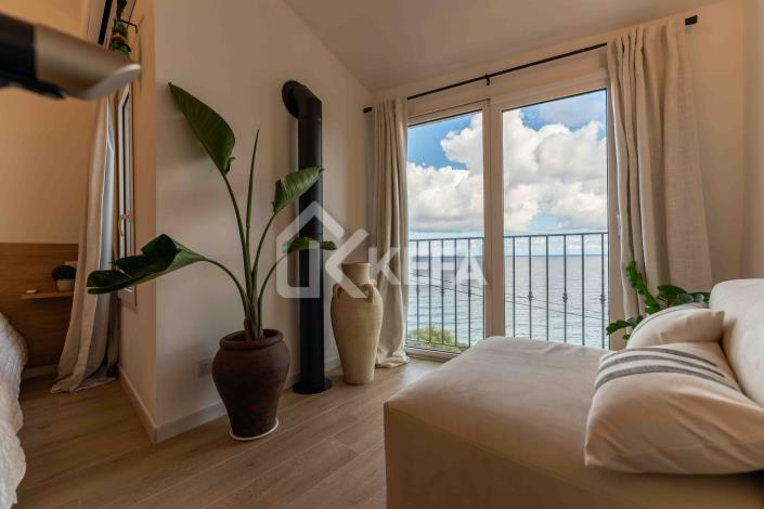 Image No.13-2 Bed Townhouse for sale