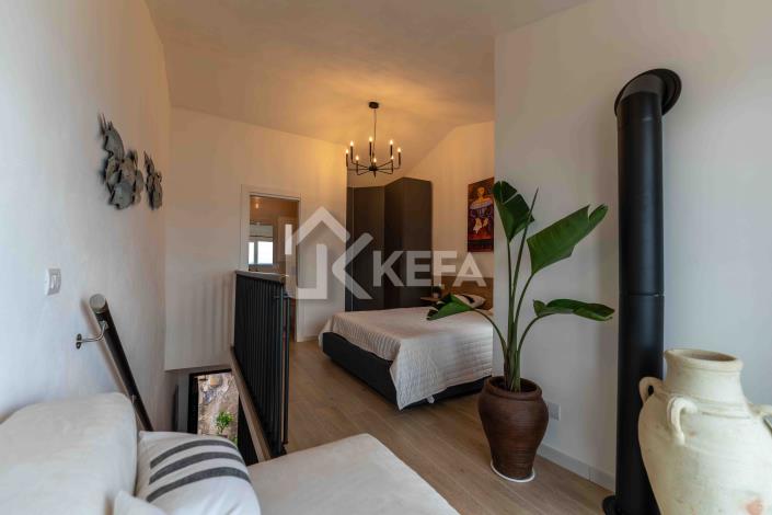 Image No.17-2 Bed Townhouse for sale