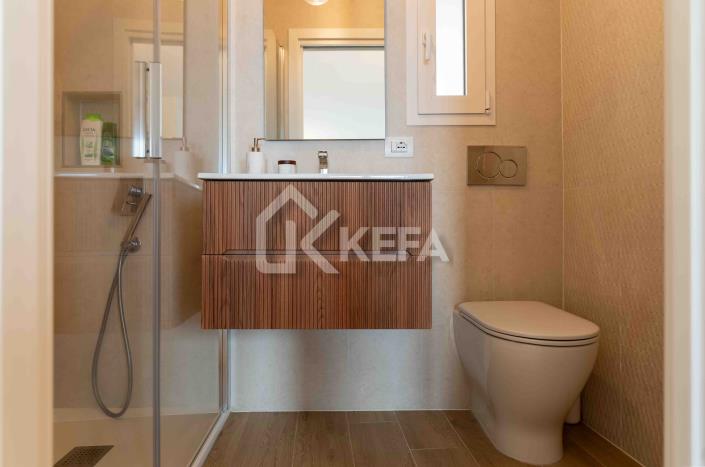 Image No.20-2 Bed Townhouse for sale