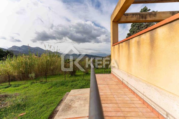 Image No.8-2 Bed Villa / Detached for sale