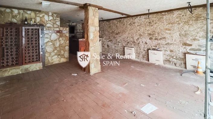 Image No.2-5 Bed Villa for sale