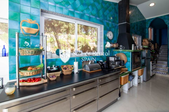 Image No.12-5 Bed Villa for sale