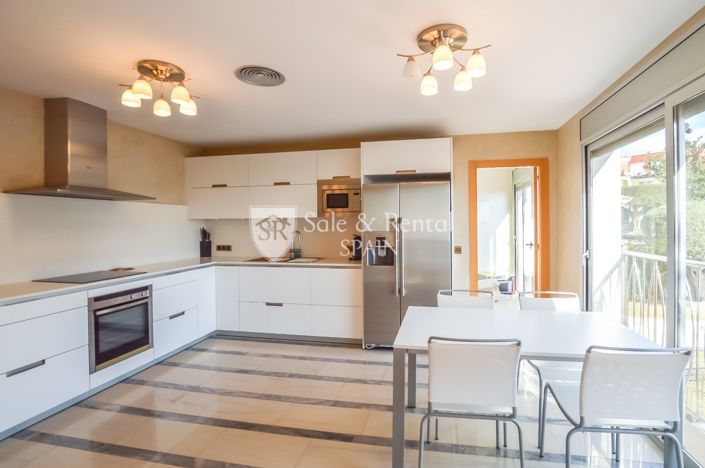 Image No.12-3 Bed Villa for sale