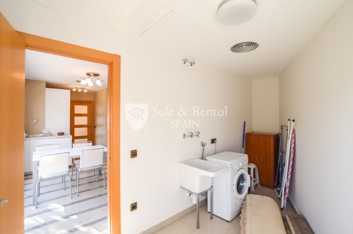 Image No.15-3 Bed Villa for sale