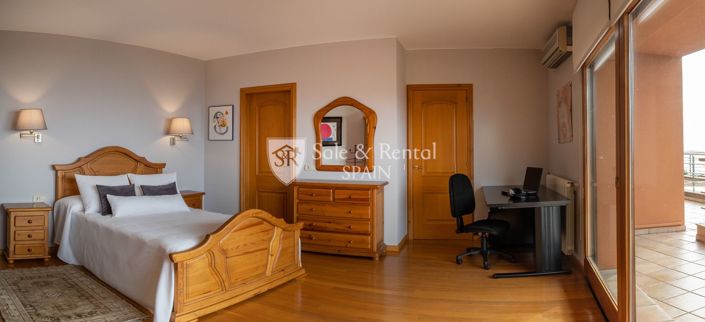 Image No.16-5 Bed Villa for sale