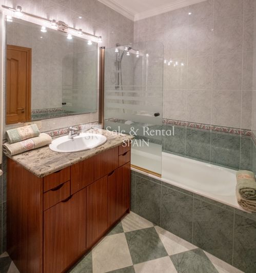 Image No.20-5 Bed Villa for sale