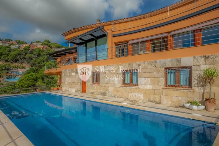 Image No.36-5 Bed Villa for sale