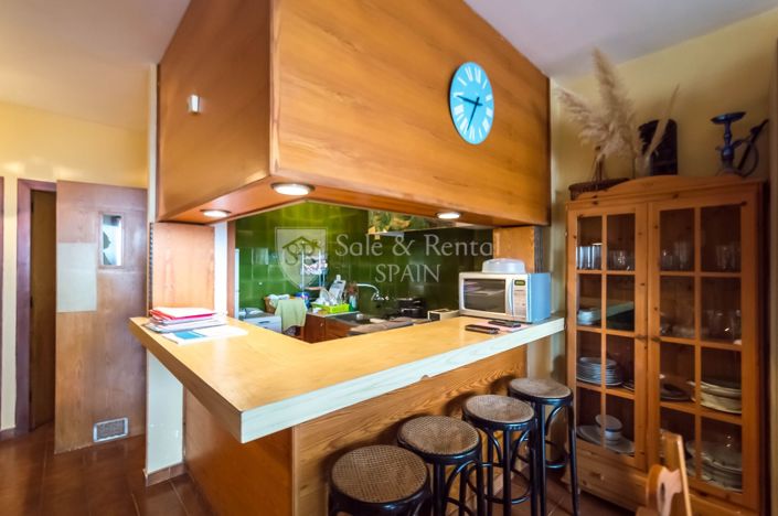 Image No.12-2 Bed Flat for sale